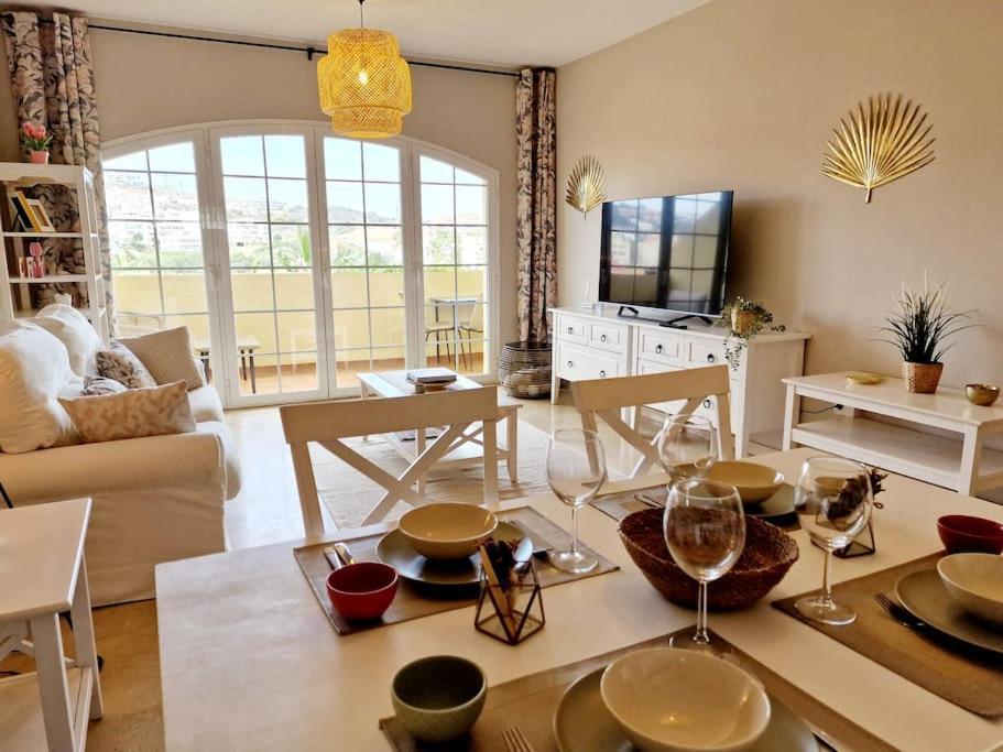 Apartamento Royal Golf View: 2Br, Pools & Ac Sitio de Calahonda Exterior foto