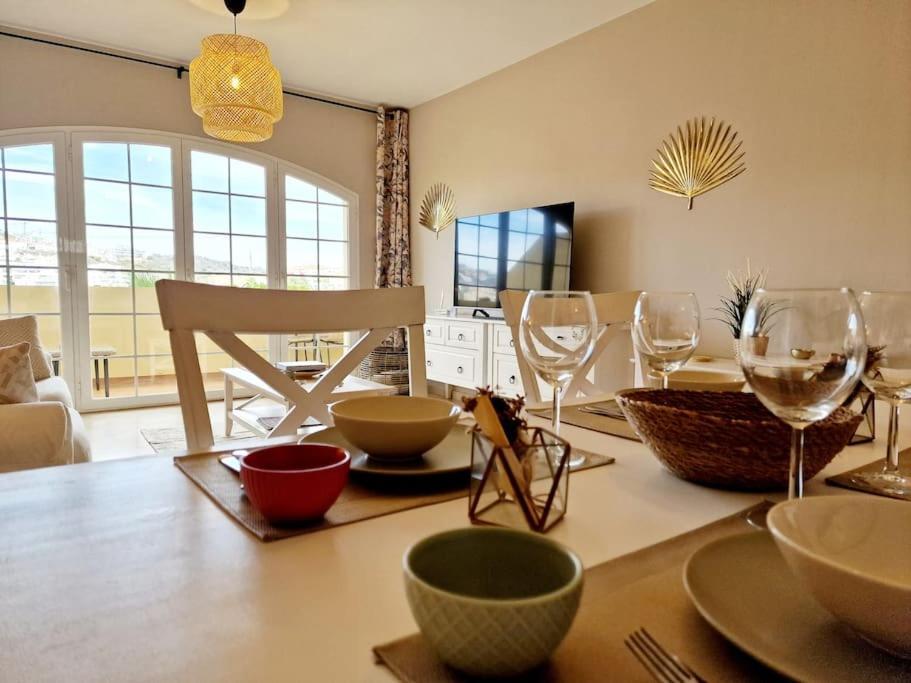 Apartamento Royal Golf View: 2Br, Pools & Ac Sitio de Calahonda Exterior foto
