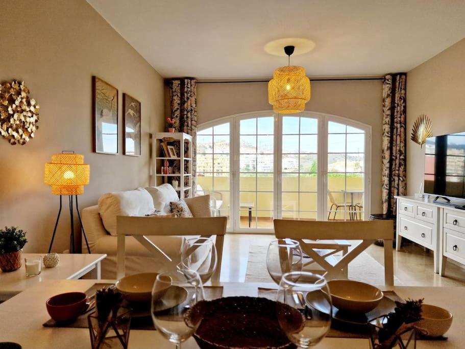 Apartamento Royal Golf View: 2Br, Pools & Ac Sitio de Calahonda Exterior foto