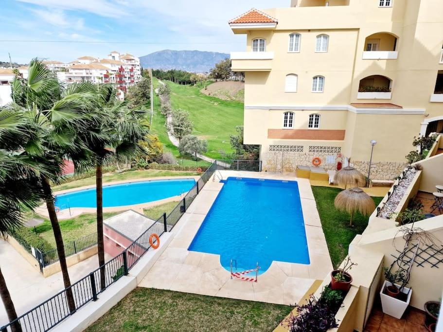 Apartamento Royal Golf View: 2Br, Pools & Ac Sitio de Calahonda Exterior foto